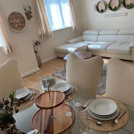 Modern Flat Apartment Watford  Ngoại thất bức ảnh
