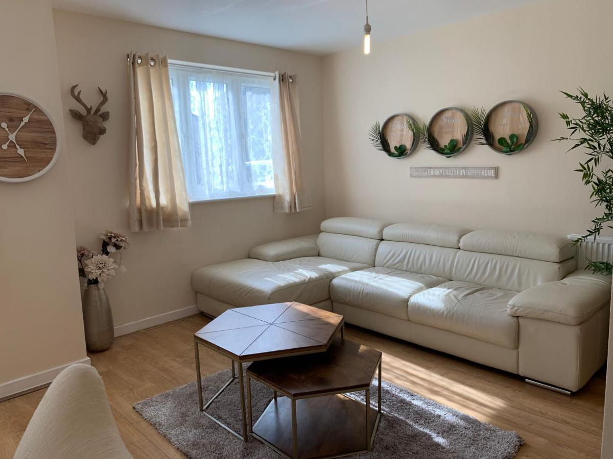 Modern Flat Apartment Watford  Ngoại thất bức ảnh
